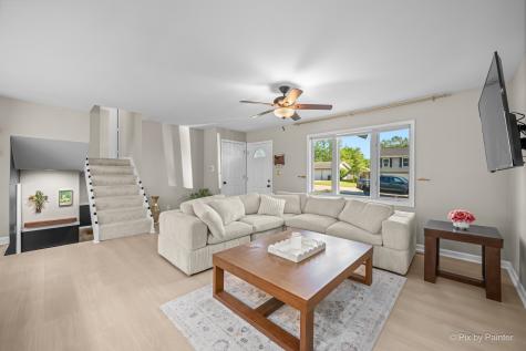 2408 West Fairview Lane Mchenry IL 60051