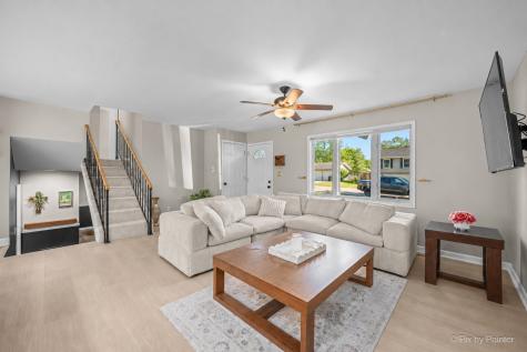 2408 West Fairview Lane Mchenry IL 60051