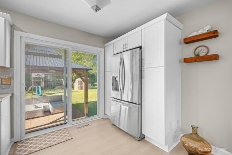 2408 West Fairview Lane Mchenry IL 60051
