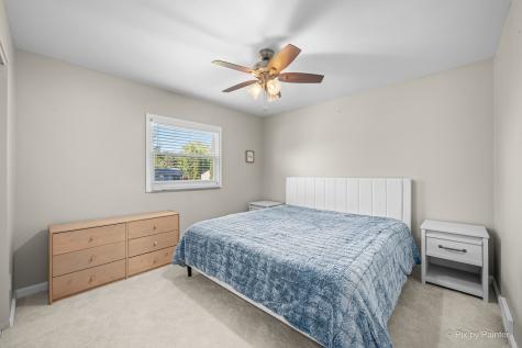 2408 West Fairview Lane Mchenry IL 60051
