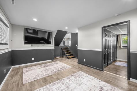 2408 West Fairview Lane Mchenry IL 60051
