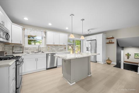 2408 West Fairview Lane Mchenry IL 60051