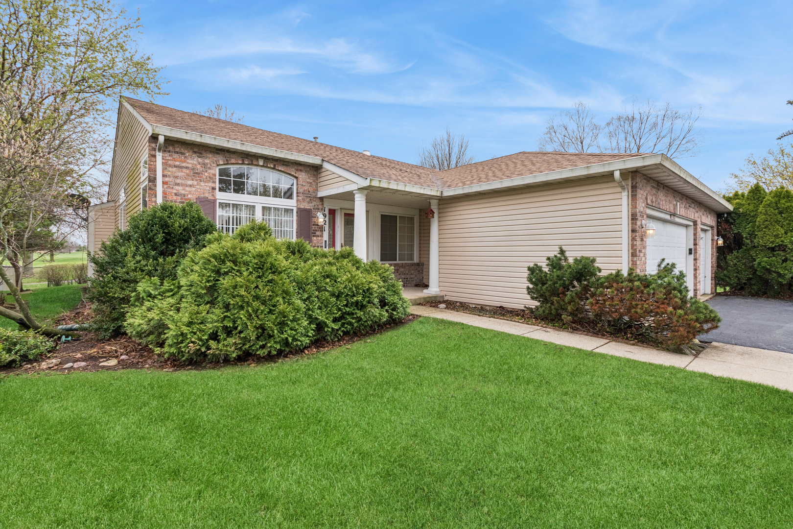 1921 Baldwin Way Bolingbrook IL 60490