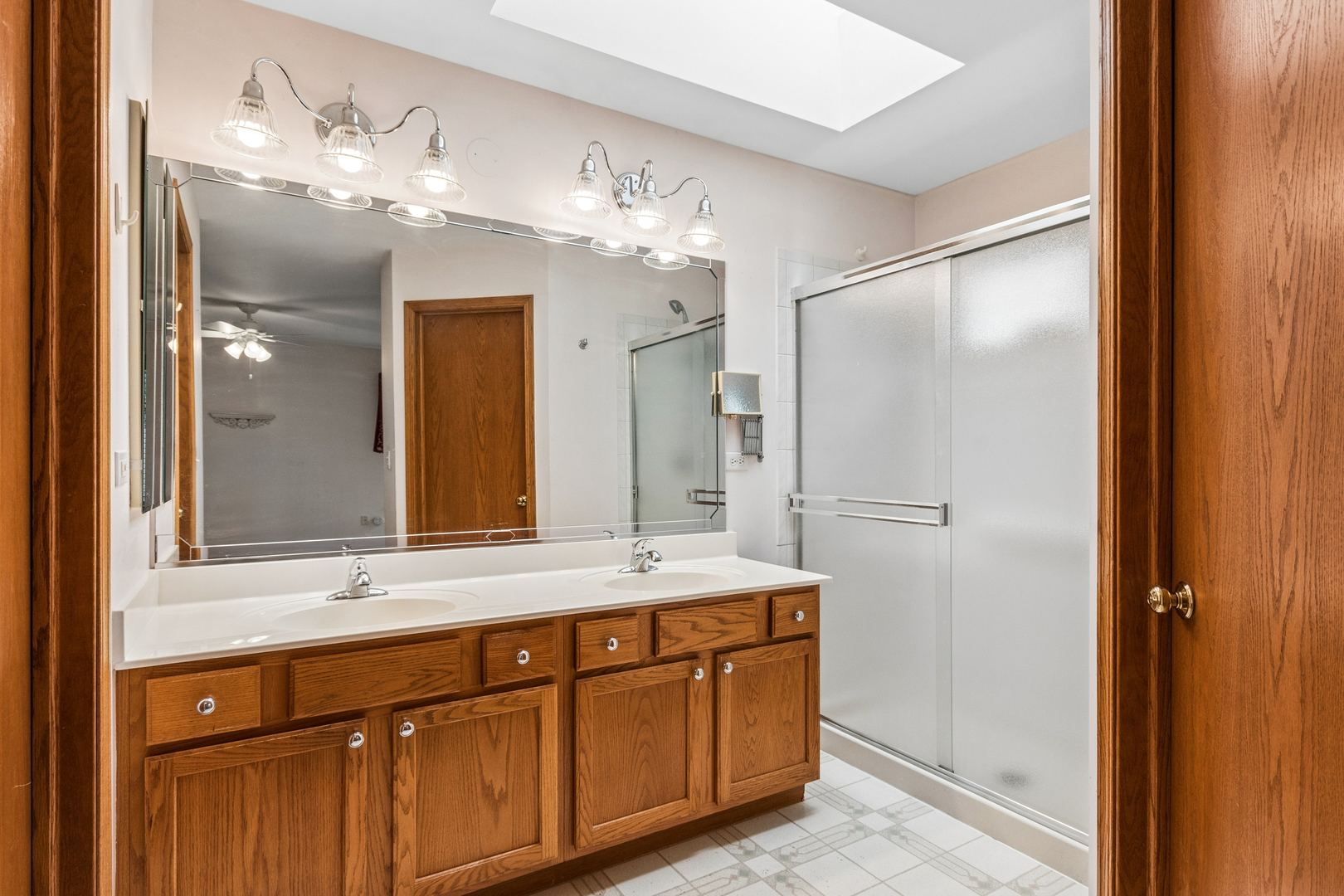 1921 Baldwin Way Bolingbrook IL 60490
