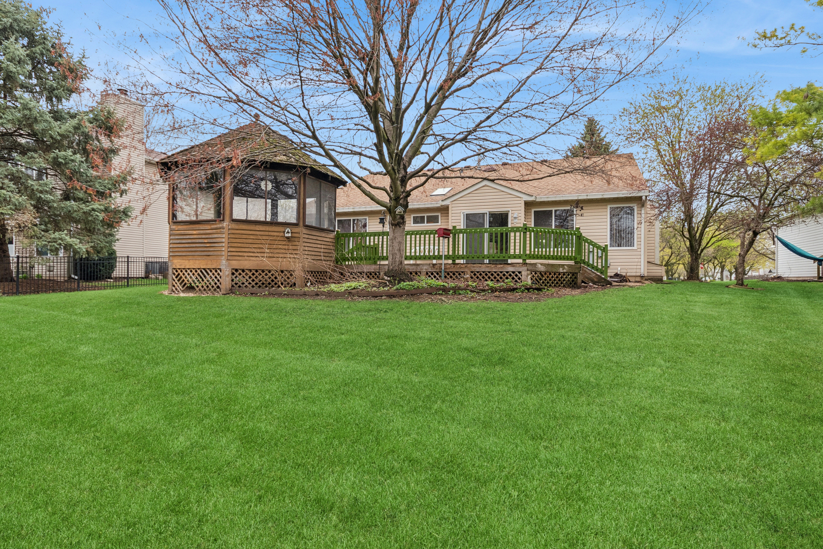 1921 Baldwin Way Bolingbrook IL 60490