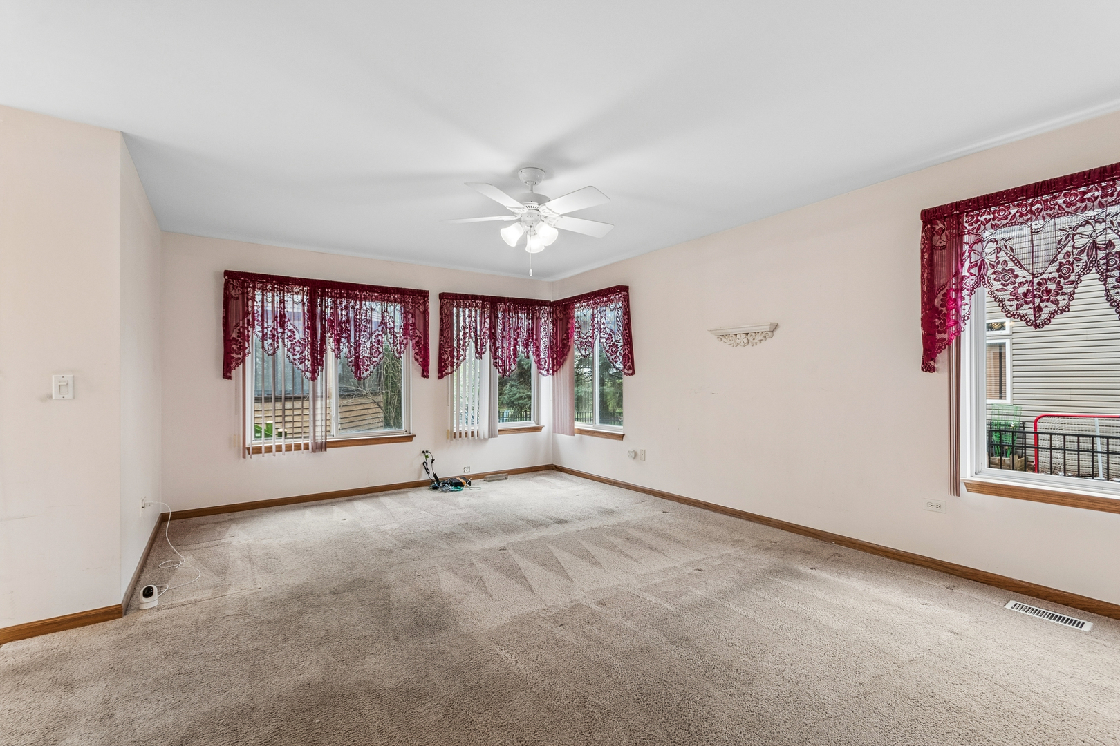 1921 Baldwin Way Bolingbrook IL 60490