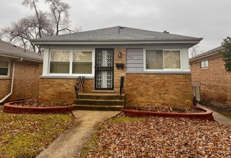 609 Linden Avenue Bellwood IL 60104