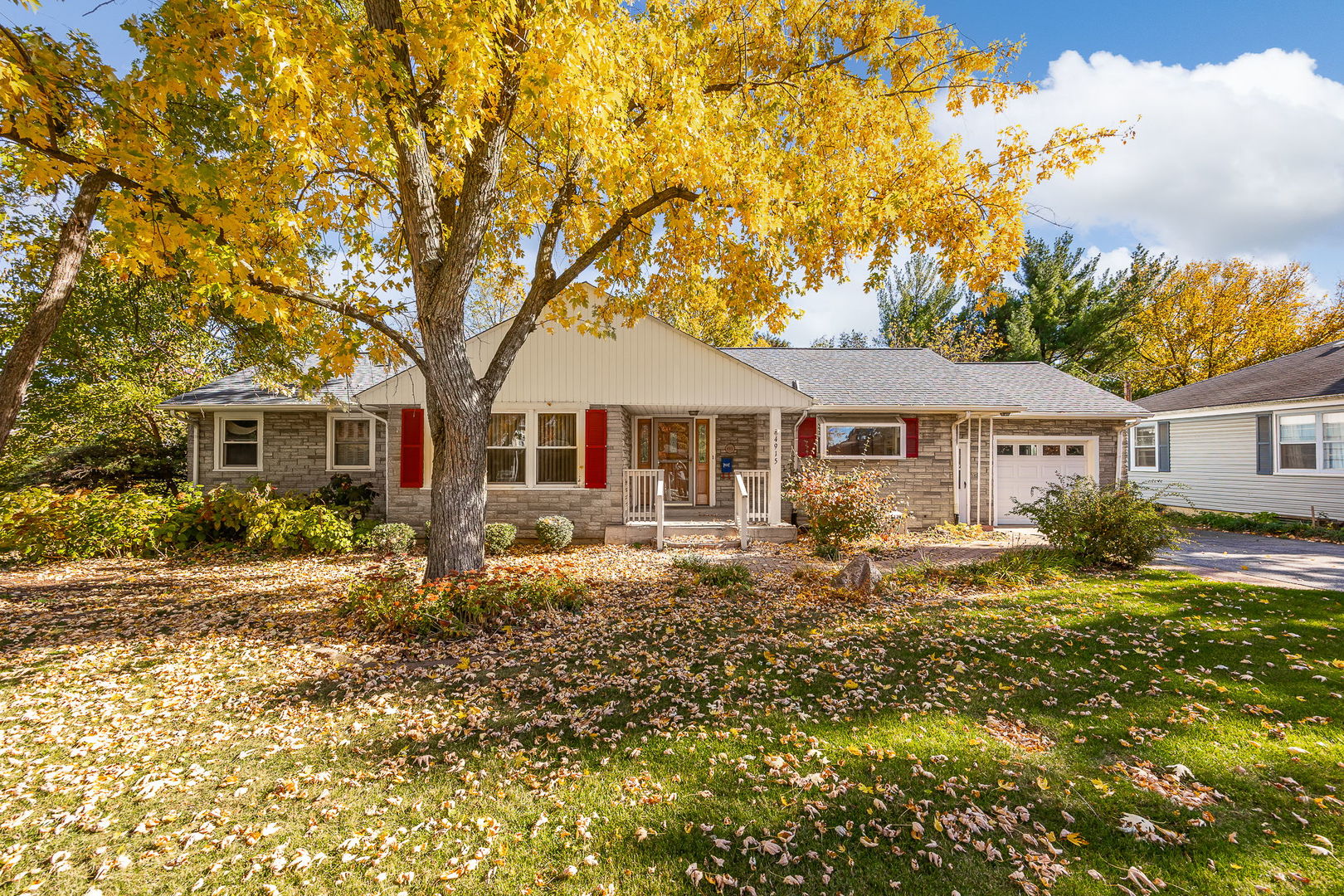 4915 Pershing Avenue Downers Grove IL 60515