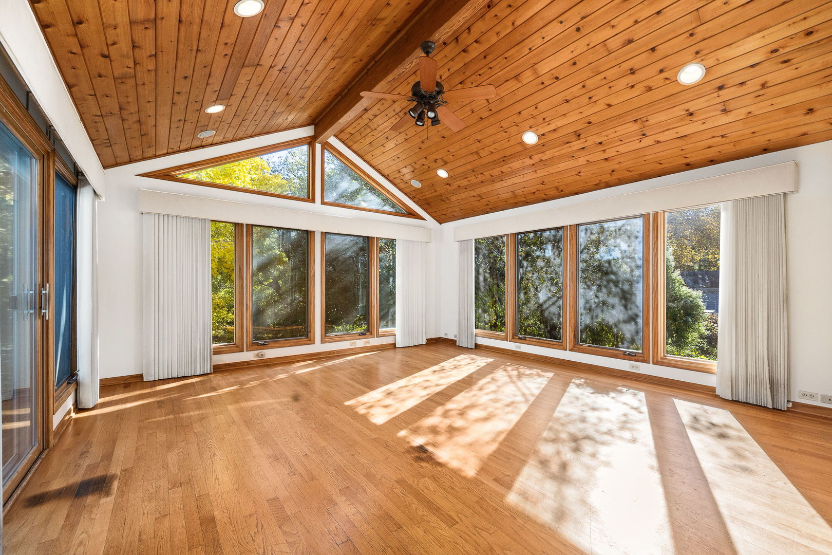 4915 Pershing Avenue Downers Grove IL 60515