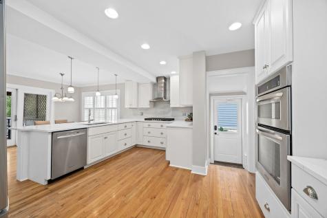 5132 Grand Avenue Downers Grove IL 60515