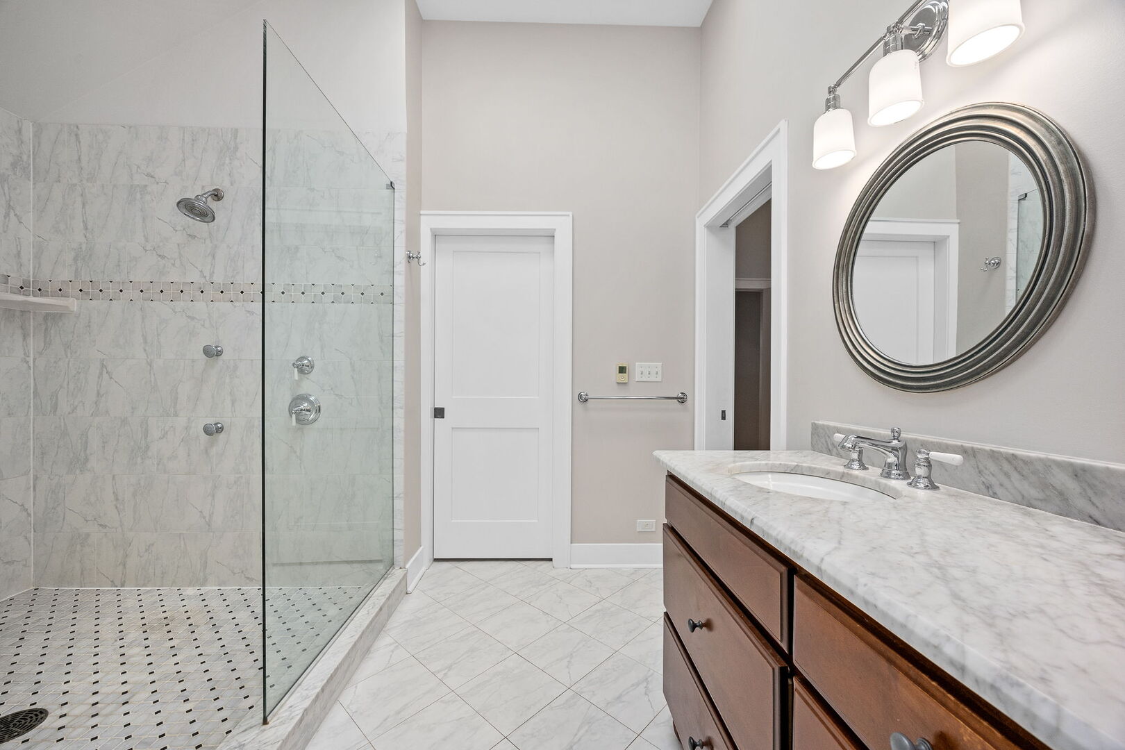 5132 Grand Avenue Downers Grove IL 60515