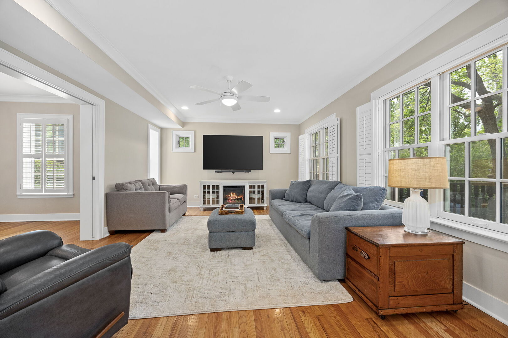 5132 Grand Avenue Downers Grove IL 60515