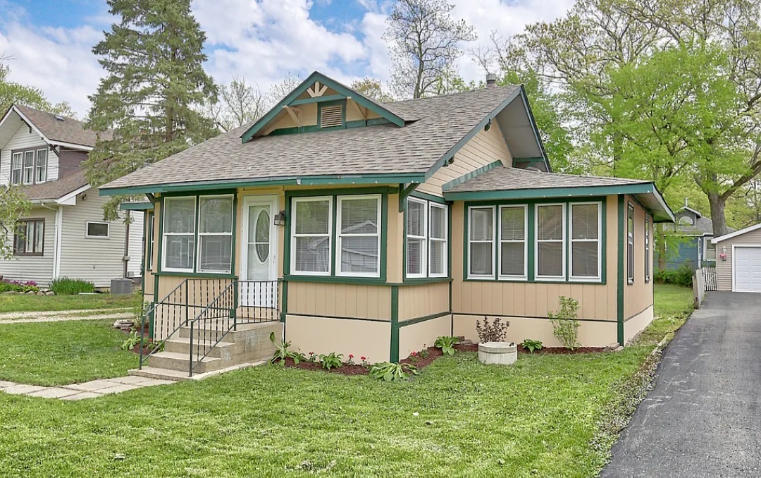 43219 North Lakeside Drive Antioch IL 60002
