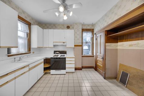 1322 Main Street Crete IL 60417