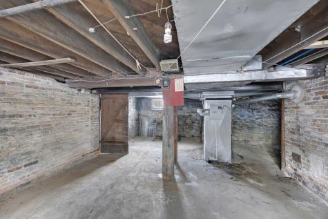 1322 Main Street Crete IL 60417
