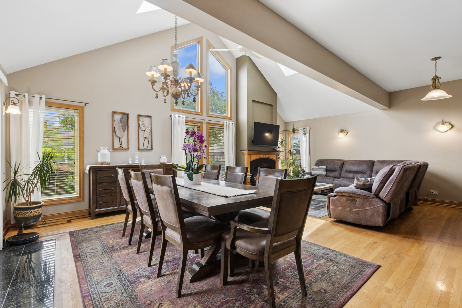 7911 West Rascher Avenue Chicago IL 60656