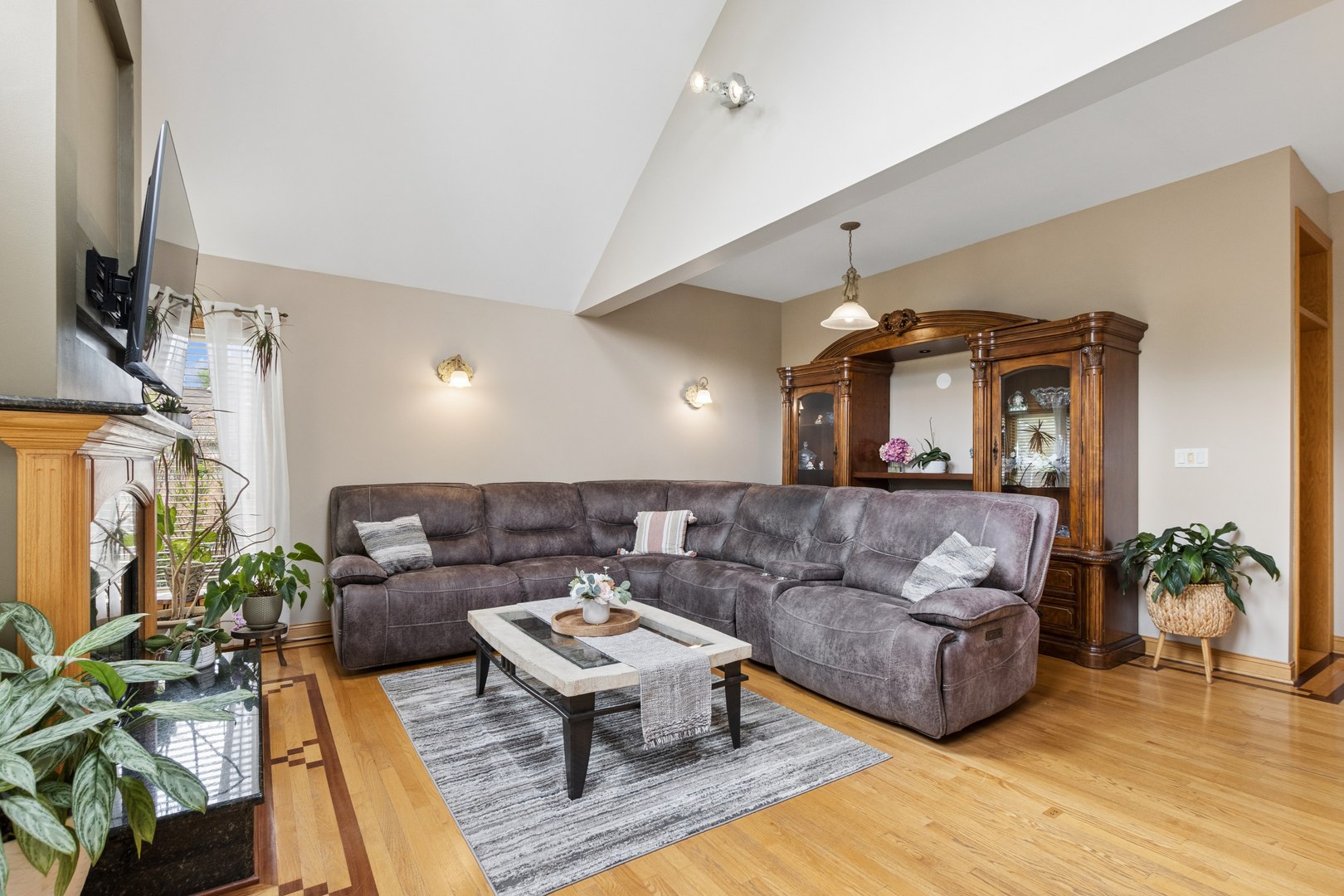 7911 West Rascher Avenue Chicago IL 60656