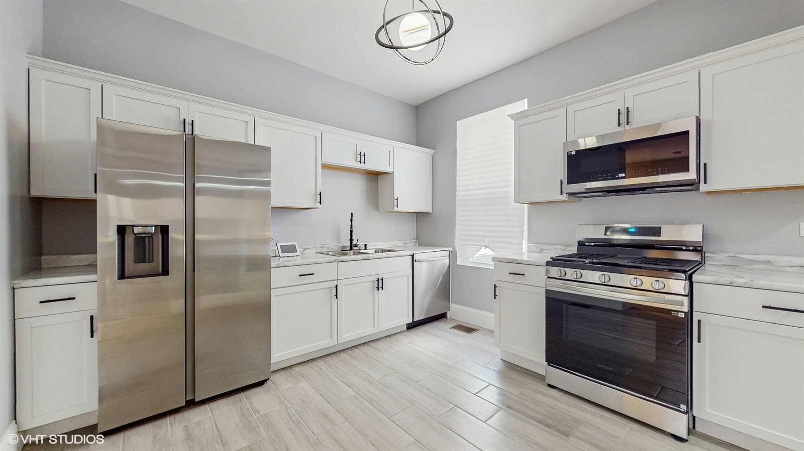 7430 South King Drive Chicago IL 60619