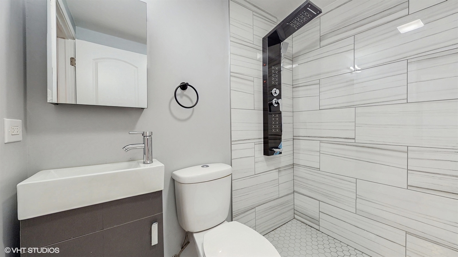 7430 South King Drive Chicago IL 60619