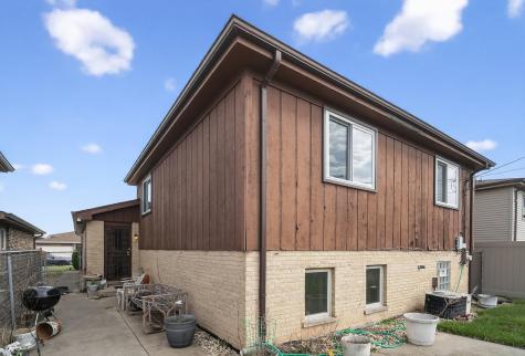 1141 Stewart Avenue Calumet City IL 60409