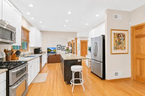 631 Mason Lane Lake In The Hills IL 60156