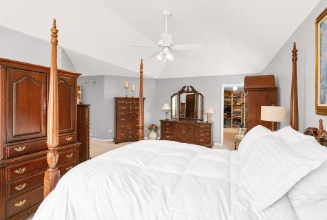 631 Mason Lane Lake In The Hills IL 60156