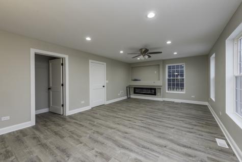 3017 16TH Place North Chicago IL 60064