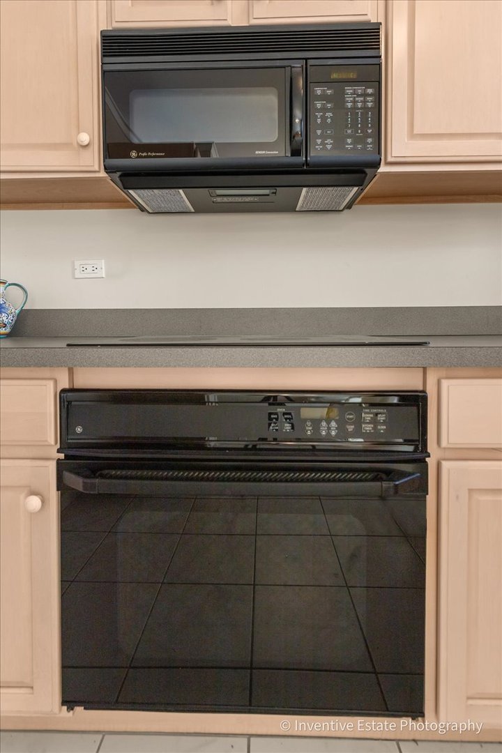 17W645 Lorraine Avenue Addison IL 60101