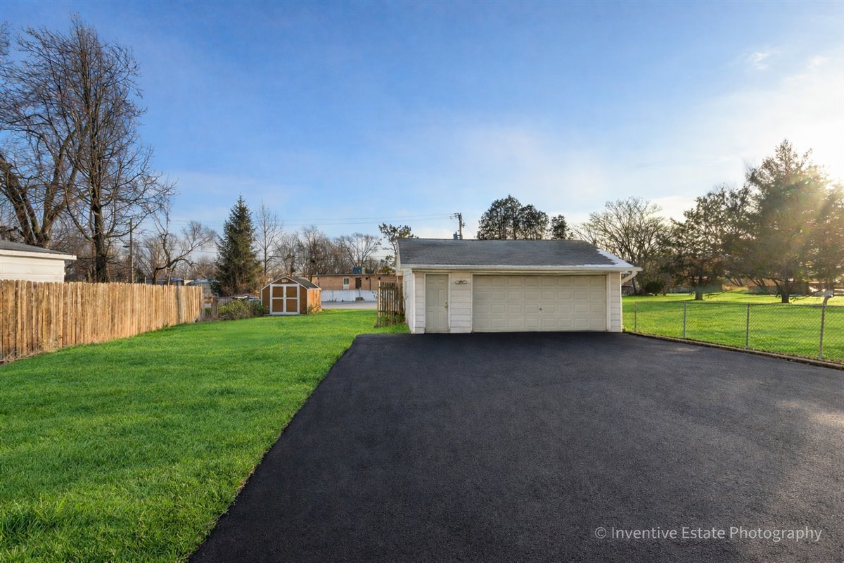 17W645 Lorraine Avenue Addison IL 60101