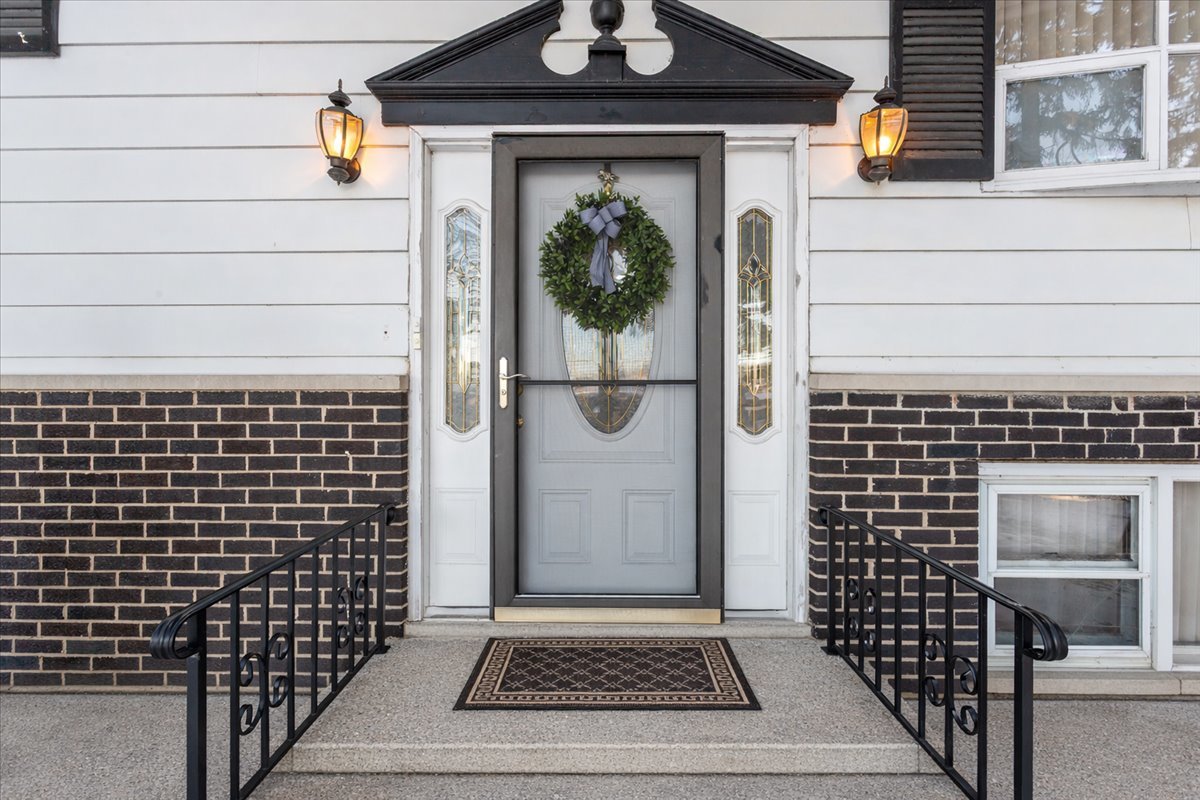 17W645 Lorraine Avenue Addison IL 60101