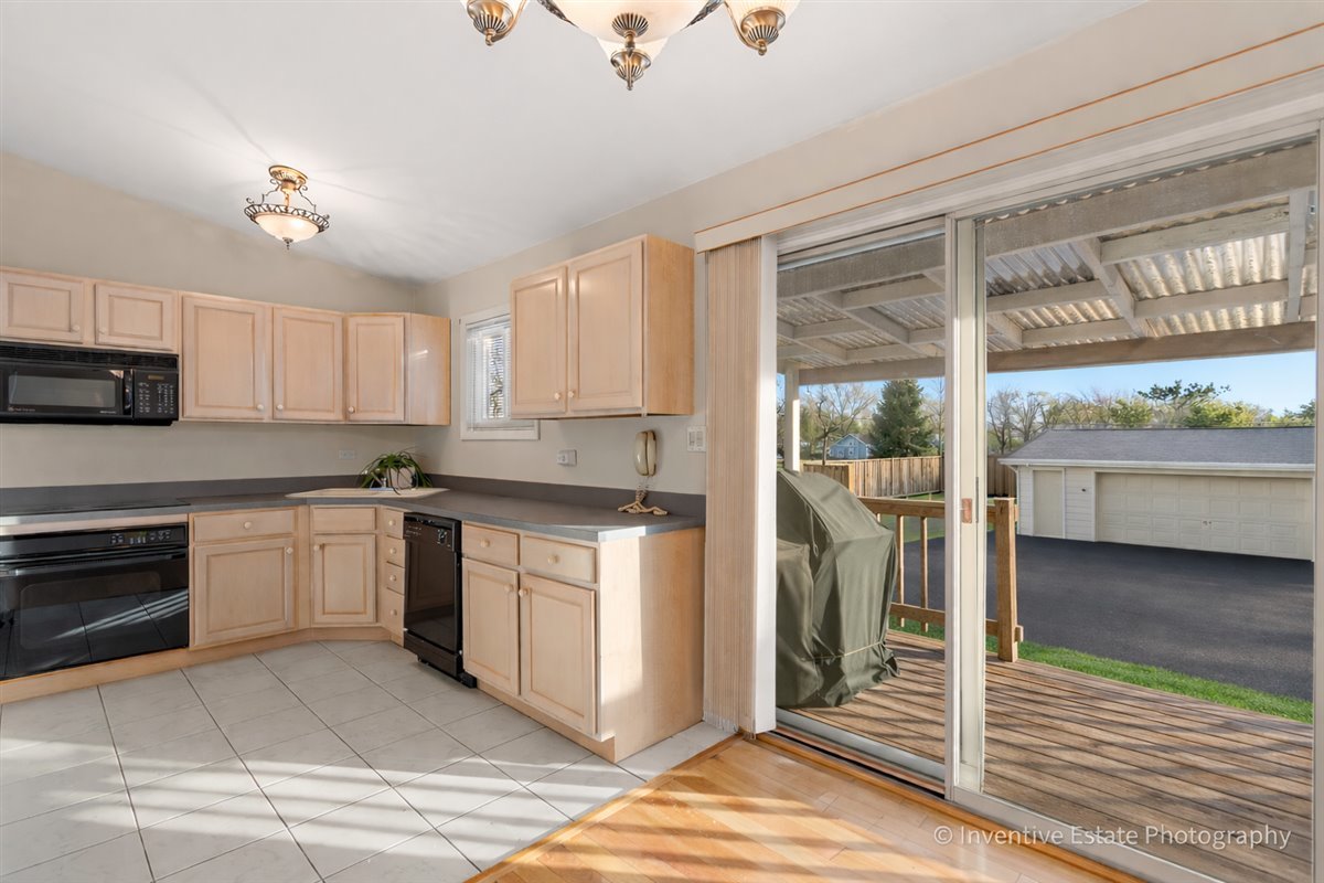 17W645 Lorraine Avenue Addison IL 60101