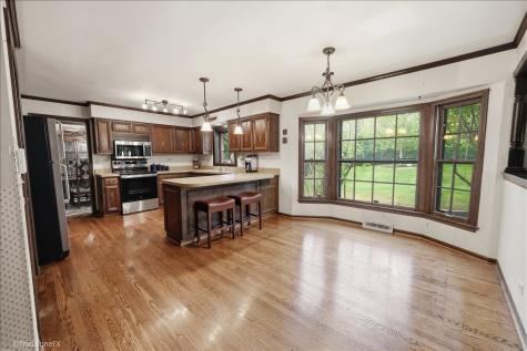 22W324 Mccarron Road Glen Ellyn IL 60137