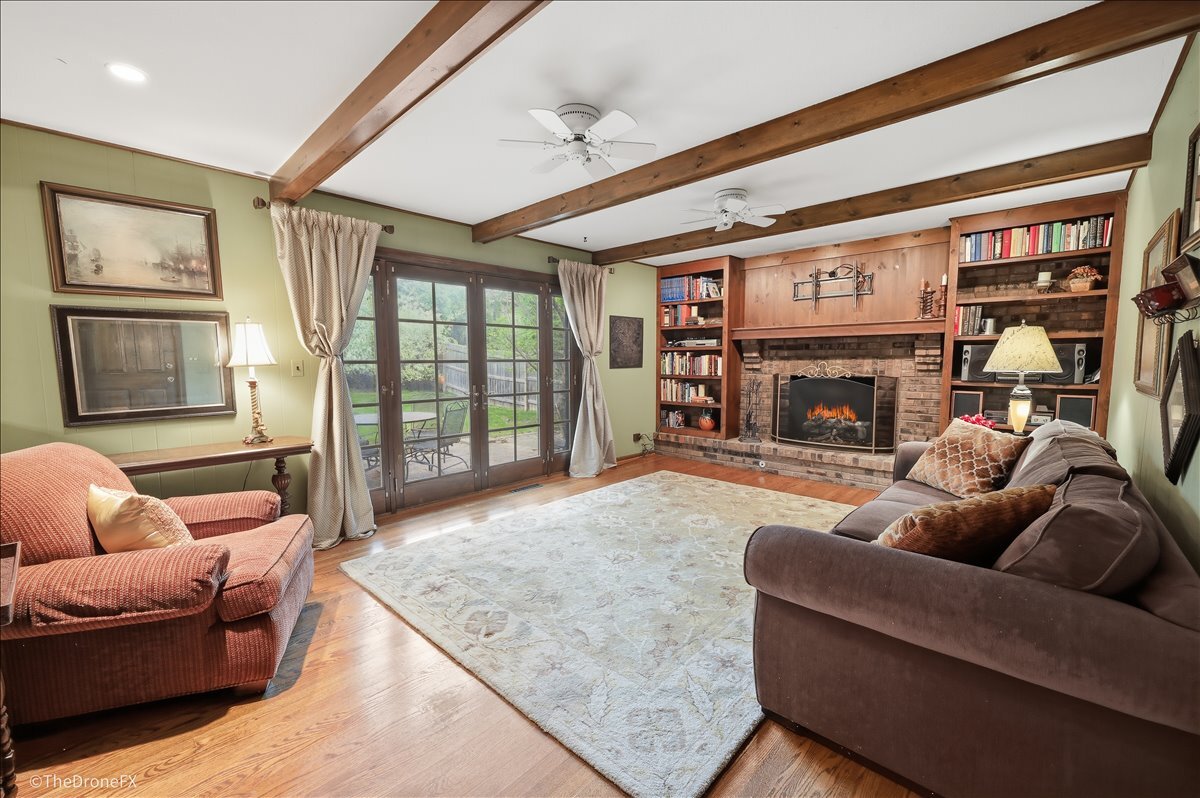 22W324 Mccarron Road Glen Ellyn IL 60137