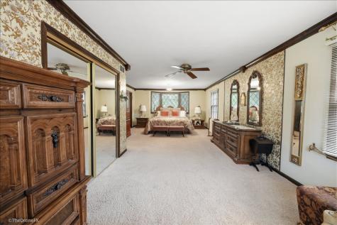 22W324 Mccarron Road Glen Ellyn IL 60137