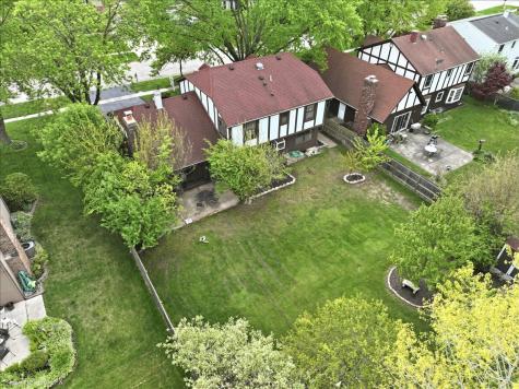 22W324 Mccarron Road Glen Ellyn IL 60137