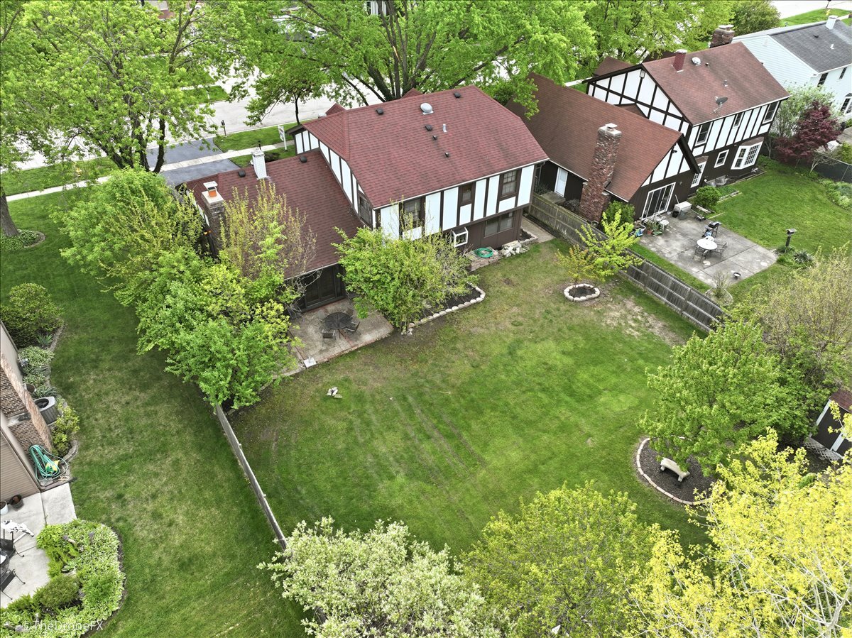 22W324 Mccarron Road Glen Ellyn IL 60137