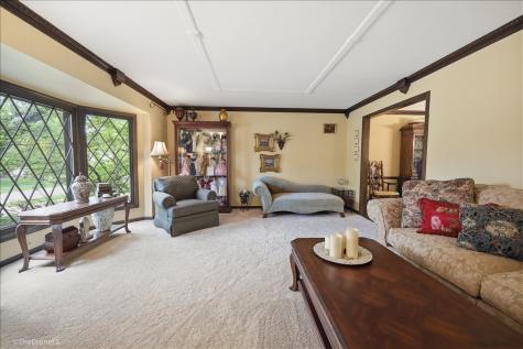 22W324 Mccarron Road Glen Ellyn IL 60137
