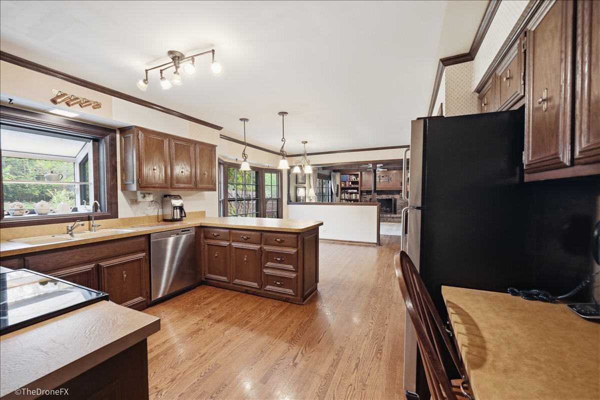 22W324 Mccarron Road Glen Ellyn IL 60137