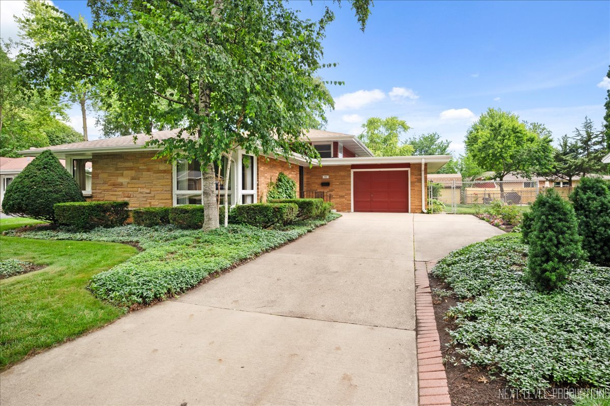 1511 Heather Drive Aurora IL 60506