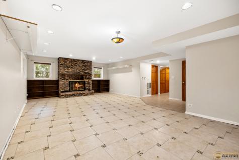 220 Osage Lane Buffalo Grove IL 60089