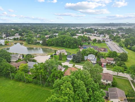 220 Osage Lane Buffalo Grove IL 60089