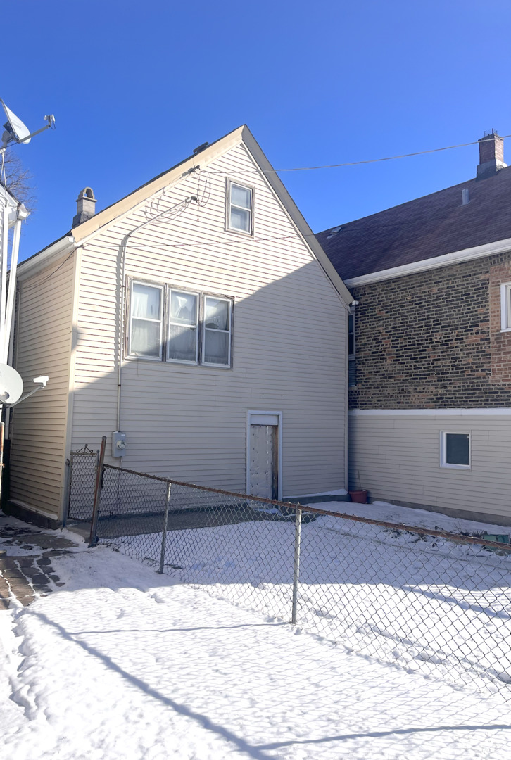 3028 South Haynes Court Chicago IL 60608