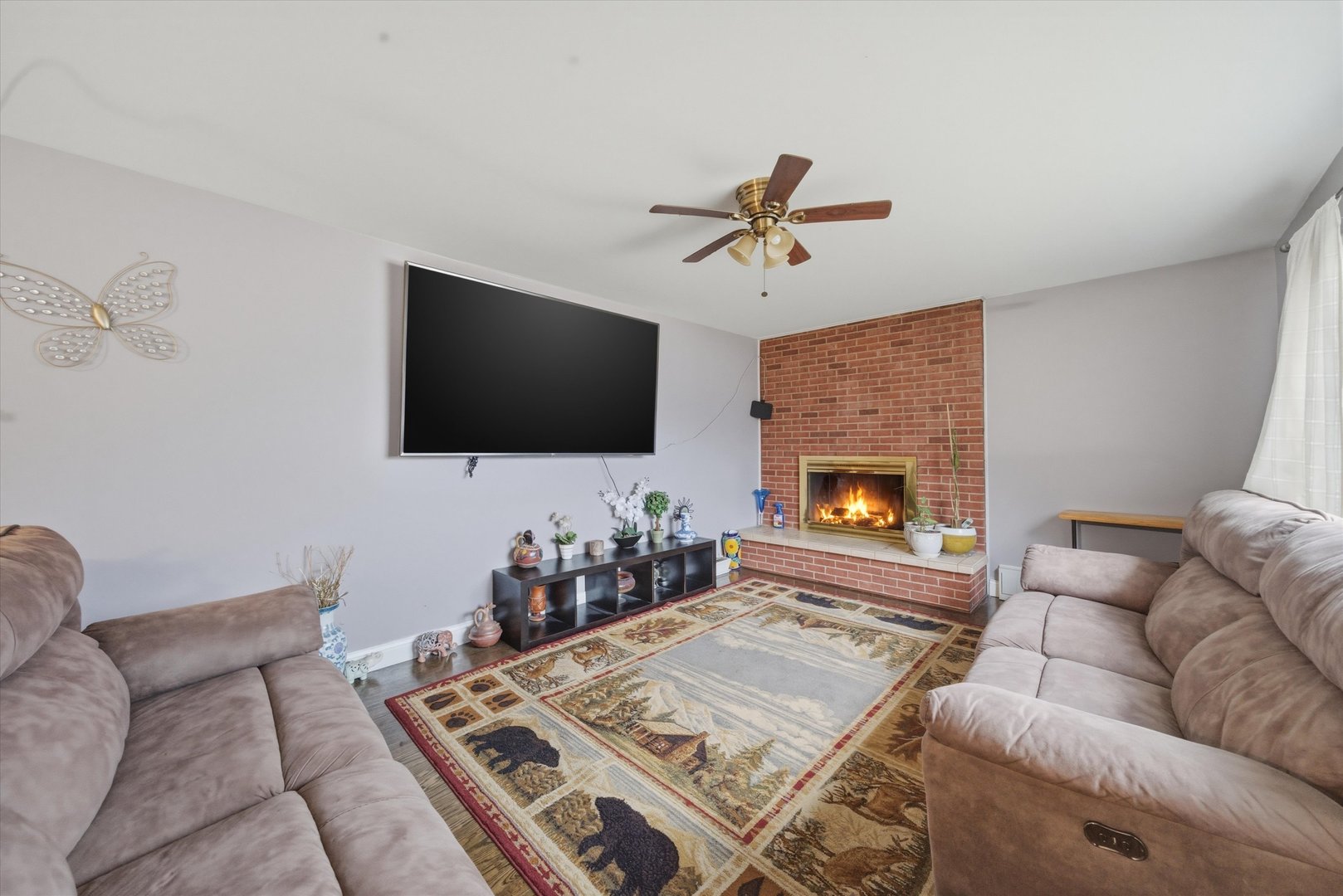 810 North Cherry Street Addison IL 60101
