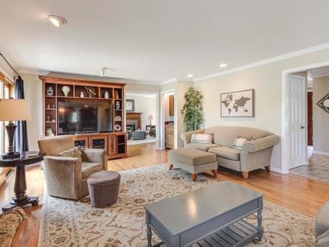1900 Hickory Knoll Drive Deerfield IL 60015