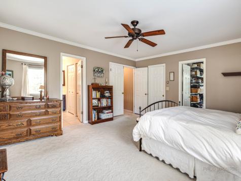 1900 Hickory Knoll Drive Deerfield IL 60015