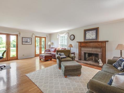 1900 Hickory Knoll Drive Deerfield IL 60015
