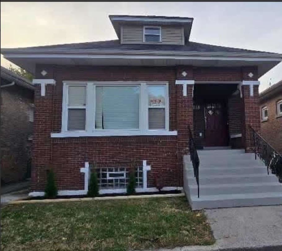 8018 South Laflin Street Chicago IL 60620
