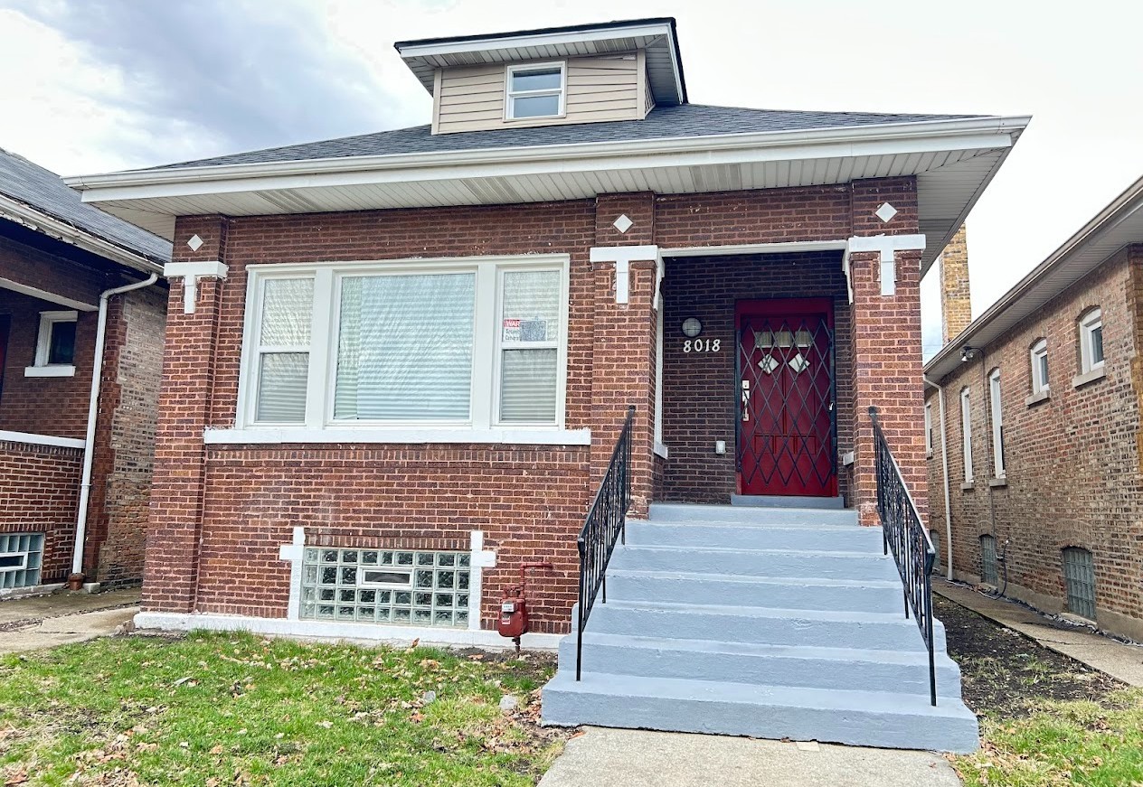 8018 South Laflin Street Chicago IL 60620