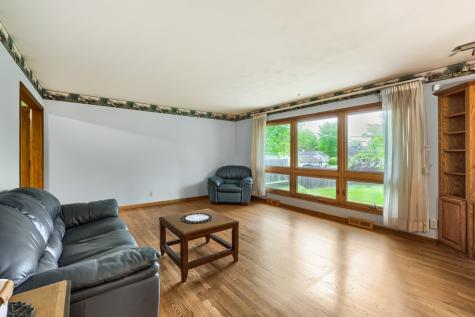 405 Baldwin Avenue Waukegan IL 60085