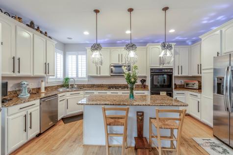 7449 Brentwood Lane Gurnee IL 60031